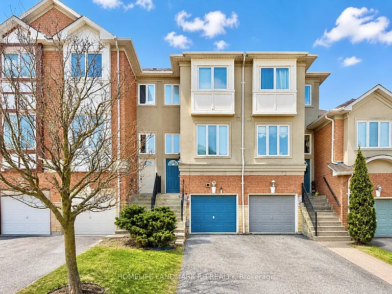 5 Coburg Cres — Photo 1