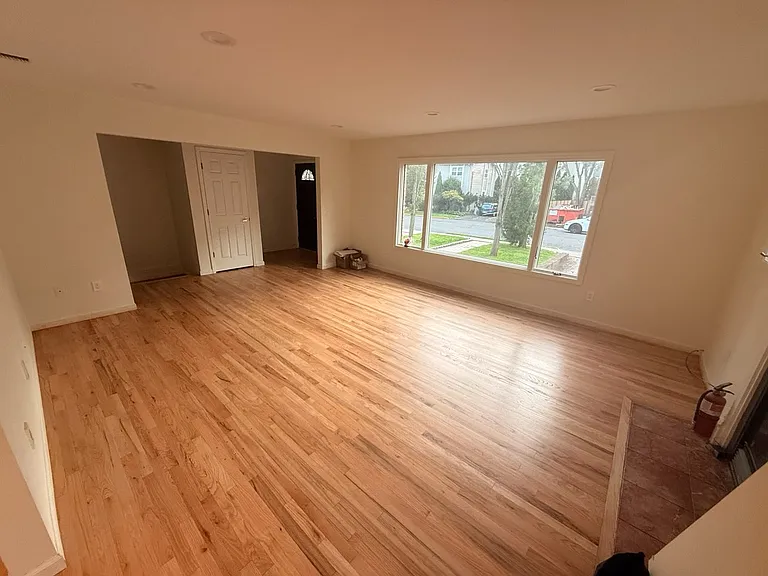 12 Cortland Pl #A — Photo 3
