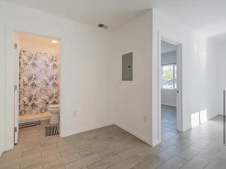 8105 Bevis Ave — Photo 6