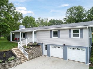 537 Center Church Rd, Mcmurray, PA 15317