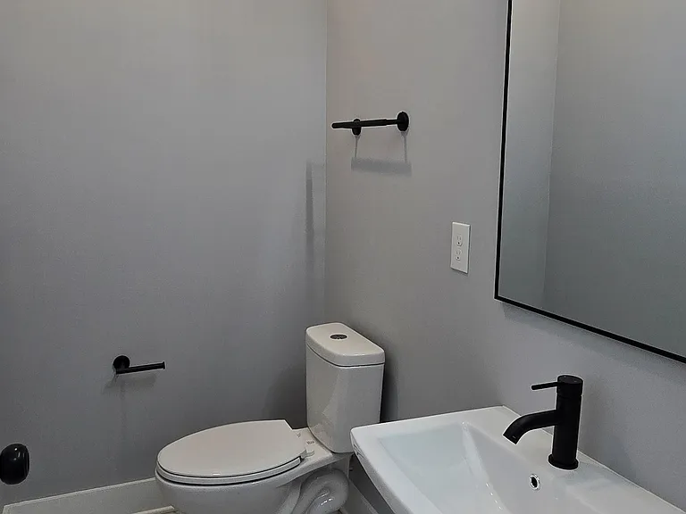 5058 Shattalon Dr — Photo 16