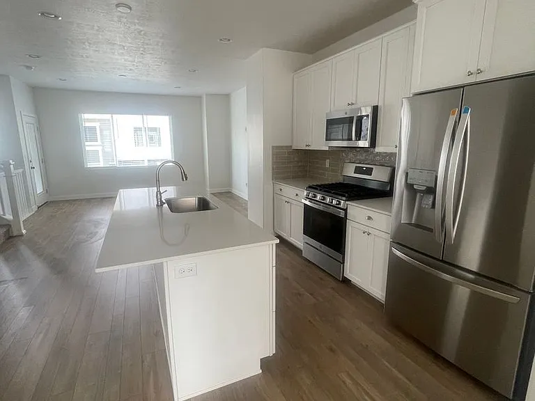 15071 S Reins Way — Photo 4