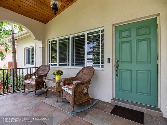5th image of 1320 SW 18th Ct