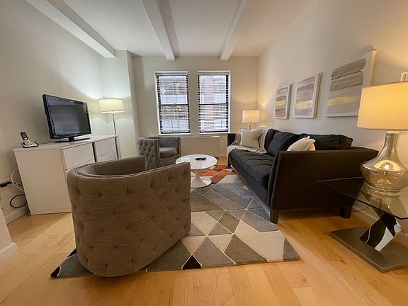 2nd image of 150 W 51st St Unit 72