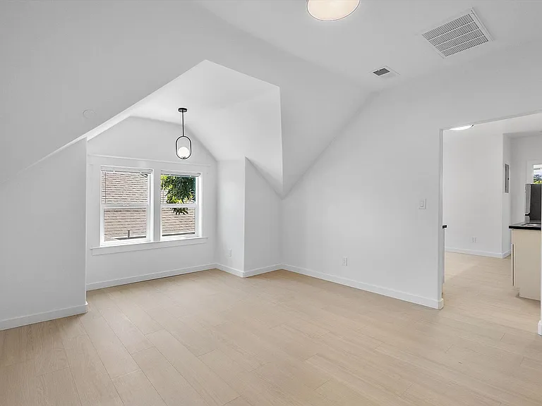 1531 Lafayette St -LU- — Photo 6