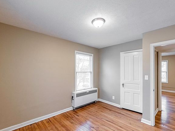 5th image of 304 N 31st St APT 201
