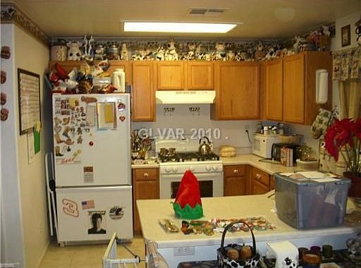 3rd image of 7820 Sungrove Ct