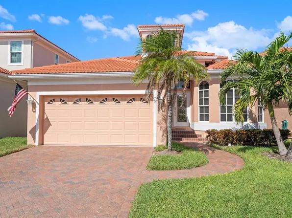 170 Sand Key Estates Dr, Clearwater, FL 33767