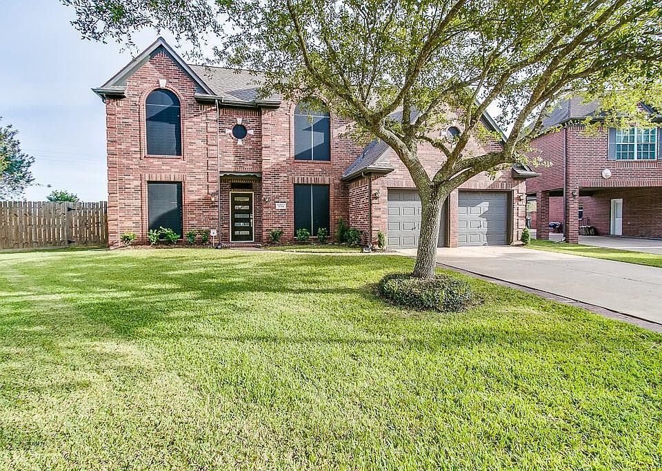 1st image of 7034 Kemper Dr