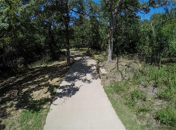 4th image of 6102 Wooded Edge Ct
