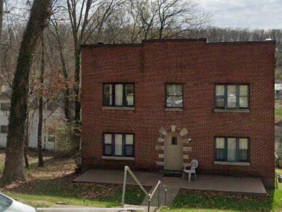 4th image of 226 Sutherland Dr #D