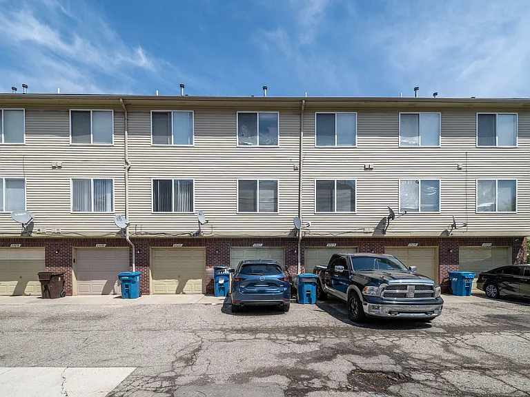 23221 Cornerstone Village Dr — Photo 8