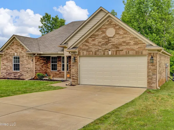 3788 Down River Dr, Southaven, MS 38671