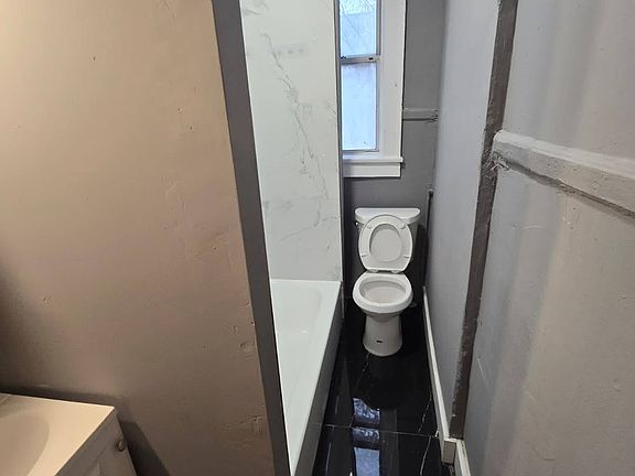 3rd image of 717 Arlington Ave APT 4A