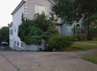 168 Pleasant Plains Ave, Staten Island, NY 10309