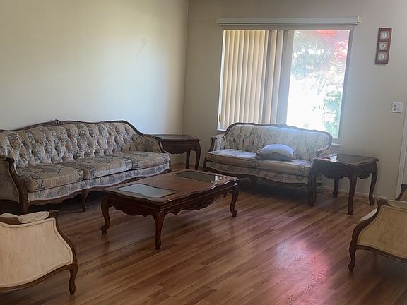 5th image of 2348 Franklin Park Dr