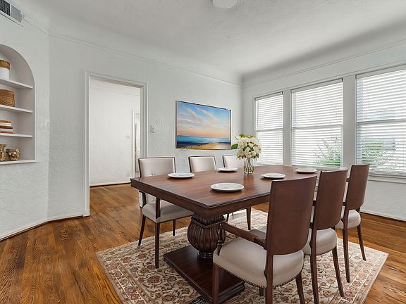 Dining Room virtually staged.