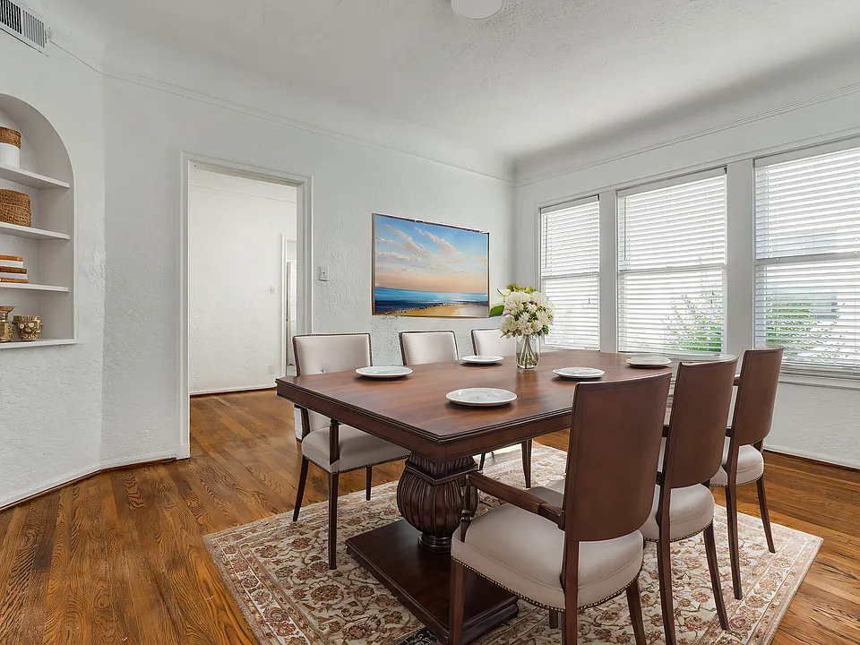 Dining Room virtually staged.
