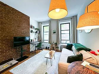 Rented by Urban Real Estate Property Group Inc