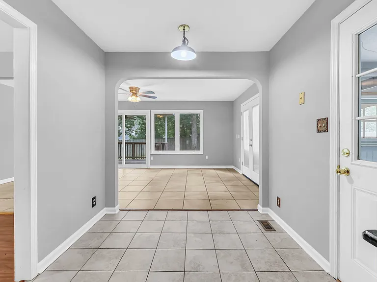 502 Havendale Ct — Photo 15