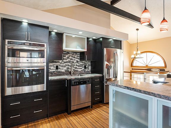 2nd image of 240 Franklin St APT 29