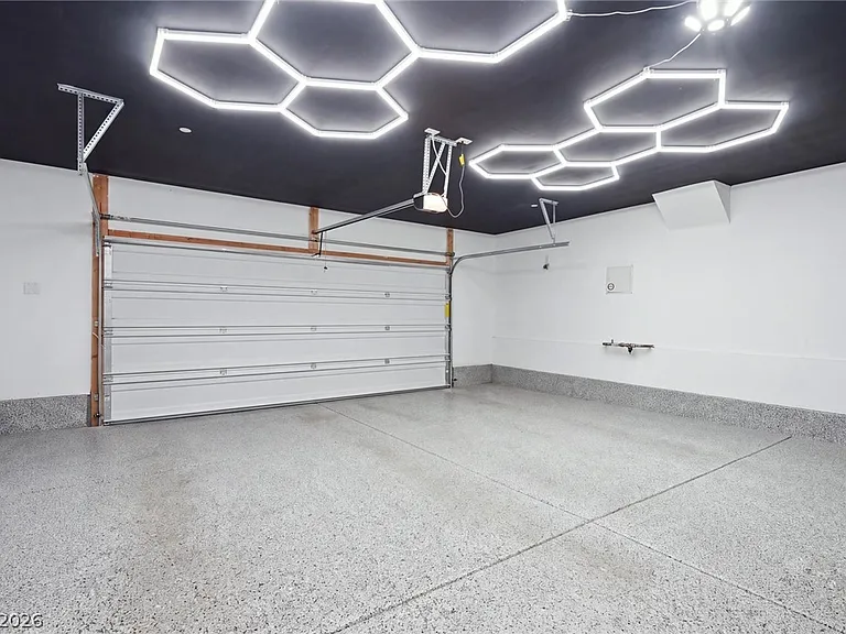 6155 Garden Oasis St — Photo 32