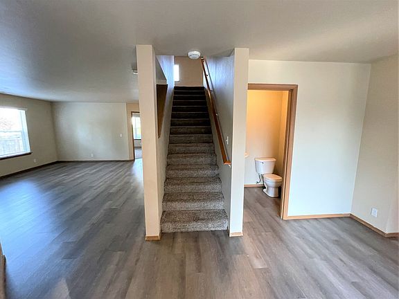 5th image of 14322 108th Avenue Ct E
