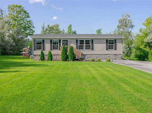 5550 Mobile Rd, Canandaigua, NY 14424