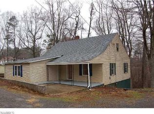 121 Hickerson Dr, Elkin, NC 28621