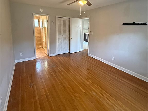 5th image of 2623 Vail Ave