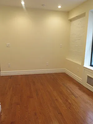 Rented by Bohemia Realty Group | media 14