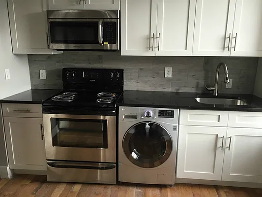 Rented by Level Group | media 9