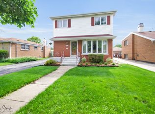 8007 Menard Ave, Burbank, IL