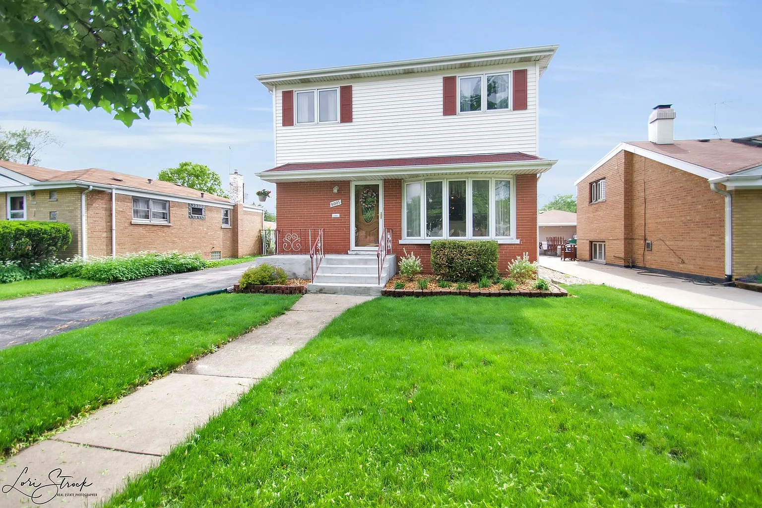 8007 Menard Ave photo 1