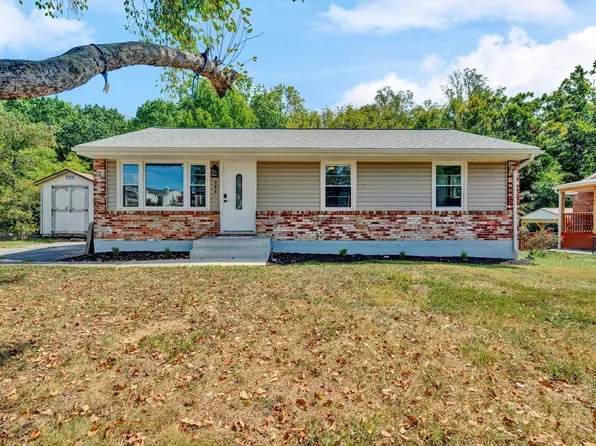 364 Clubhouse Dr, Roanoke, VA 24019