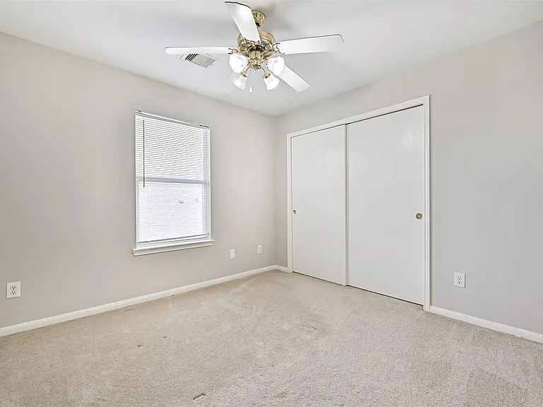 4714 Montclair Hill Ln — Photo 24