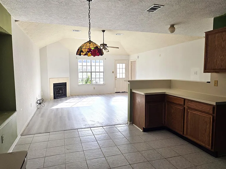 17006 Dusty Mill Dr E — Photo 13