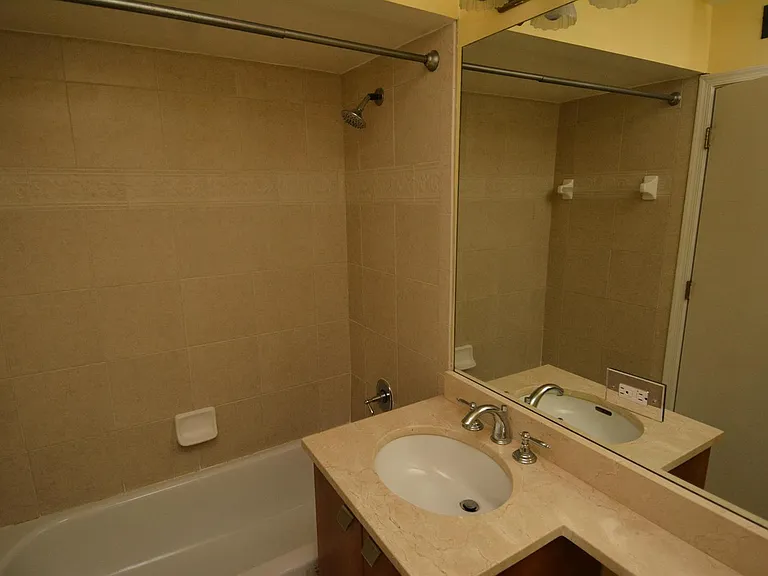 1385 Crystal Way #C — Photo 11