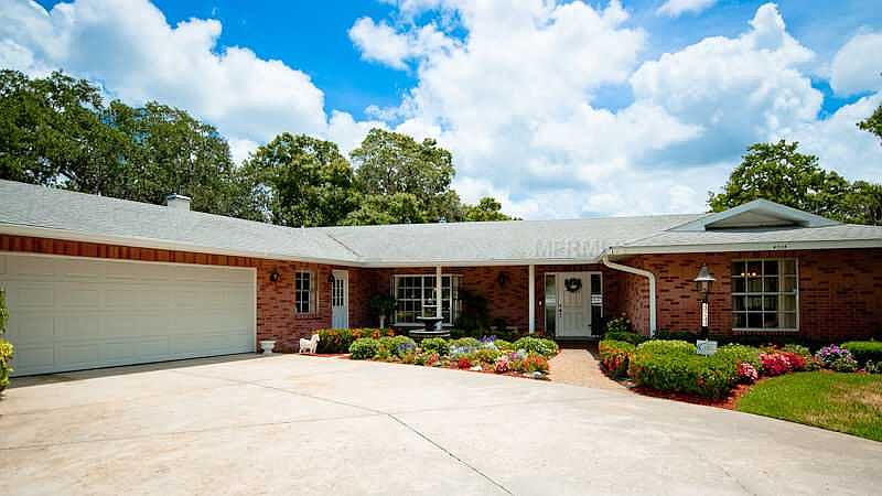 1st image of 4934 Hidden Oaks Trl