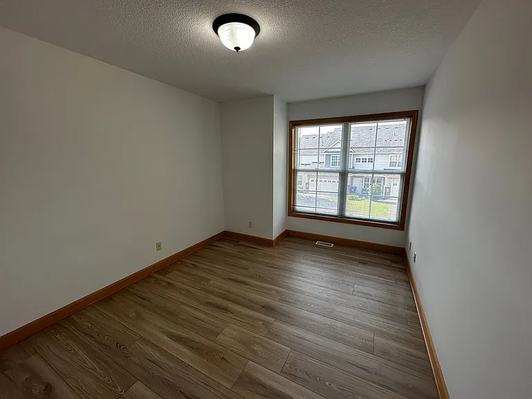 5793 Mount Curve Blvd — Photo 9