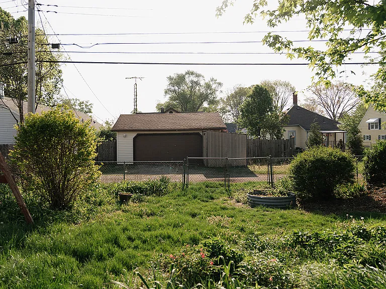 405 Lake St — Photo 23