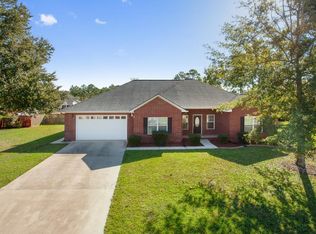 182 Taylor Wells Ln, Hinesville, GA 31313