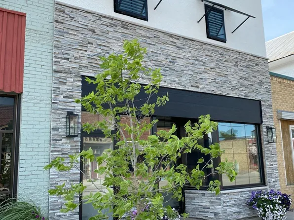 114 2nd St SE, Hallock, MN 56728