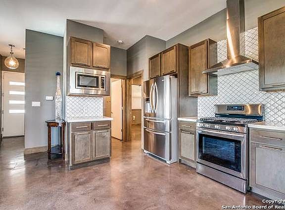 5th image of 1542 N Alamo St Unit 101