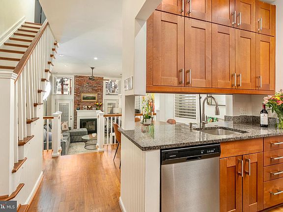 4th image of 1433 S St NW APT 2