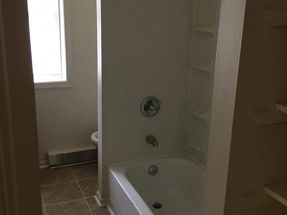4th image of 69 E Antietam St APT 2