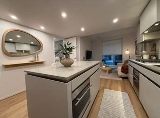 889 Pacific St #707, Vancouver, BC