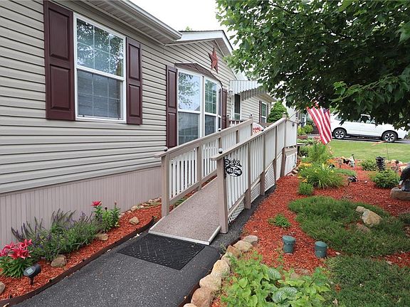 4th image of 4176 Bunker Hill Ln W