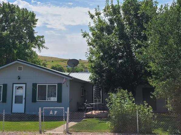 280 Blaine St, Tracy, MT 59472