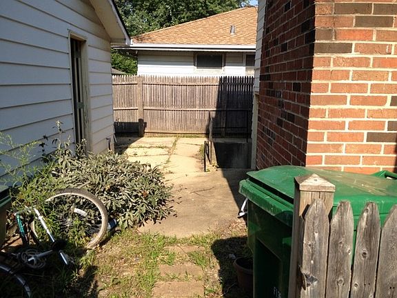 3rd image of 675 Kenilworth St